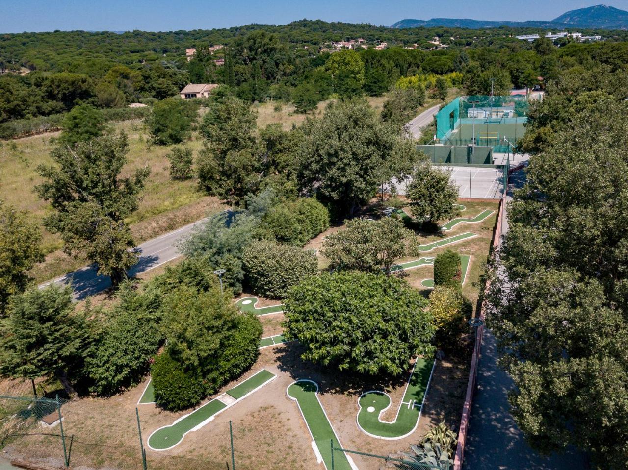 Parc St James Parc Montana 가신 외부 사진