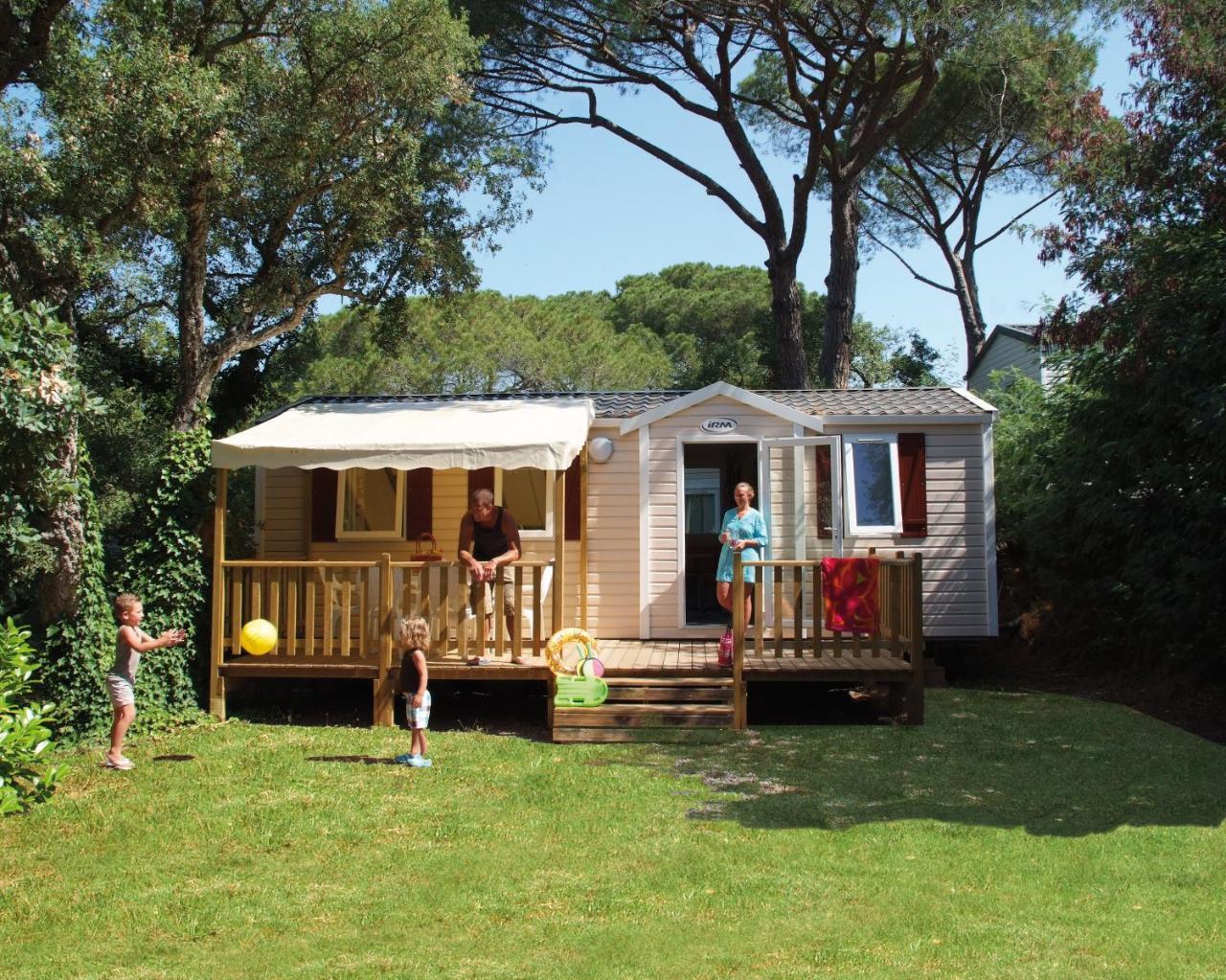 Parc St James Parc Montana 가신 외부 사진