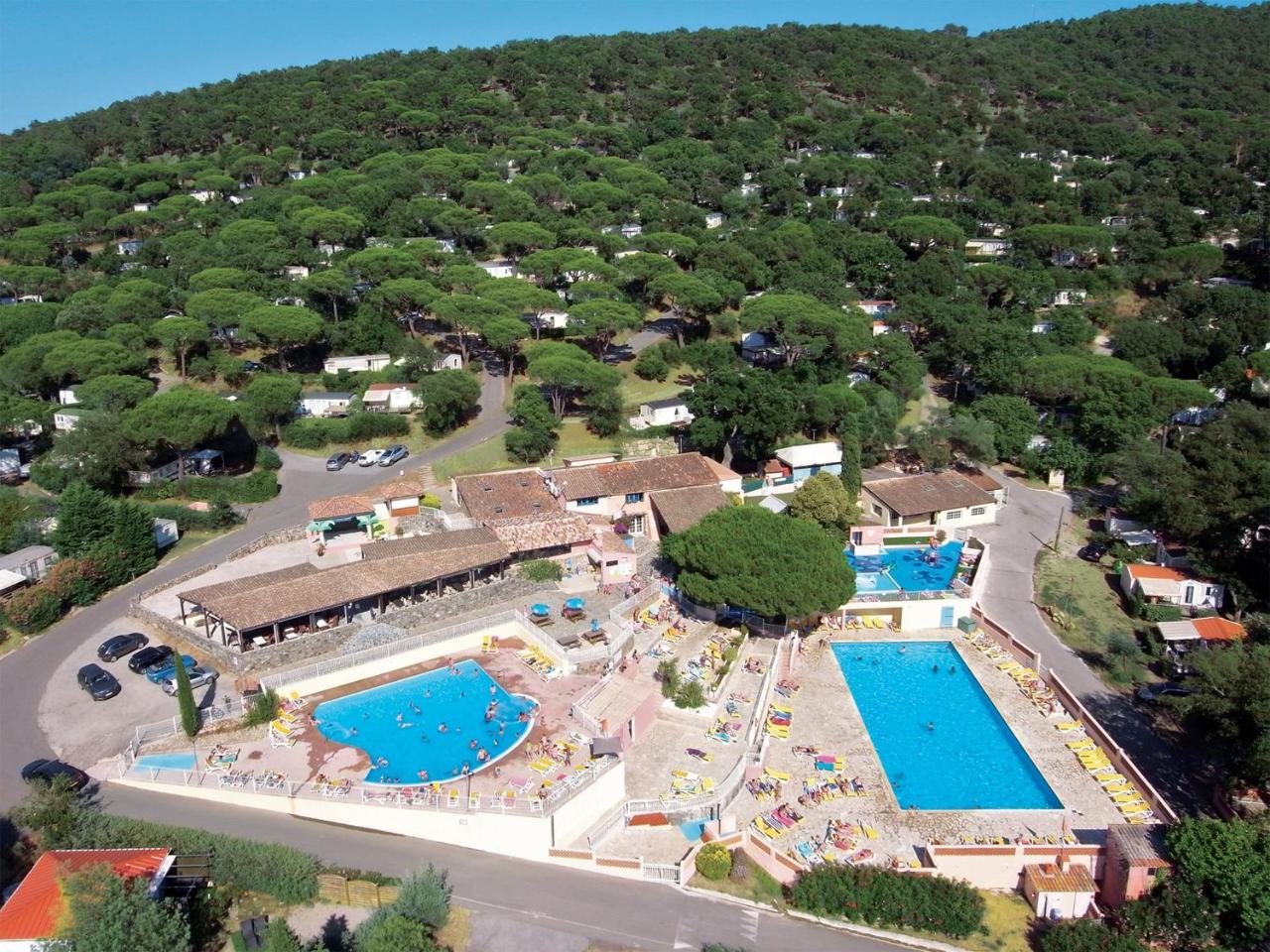 Parc St James Parc Montana 가신 외부 사진