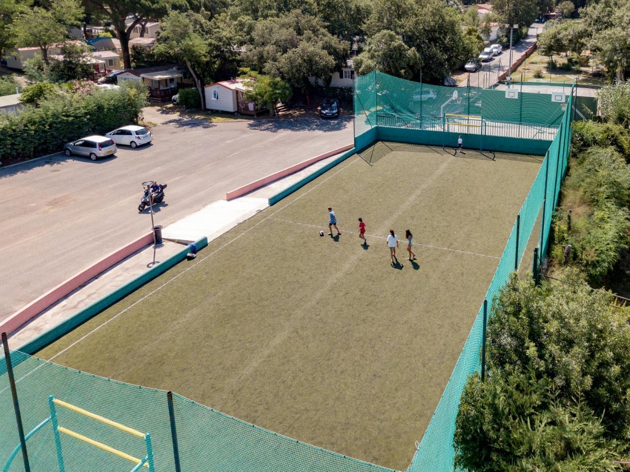 Parc St James Parc Montana 가신 외부 사진
