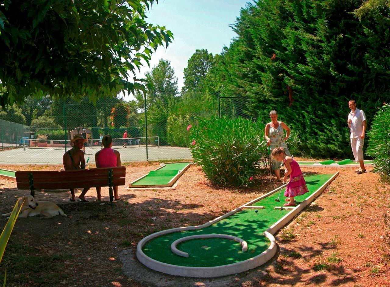 Parc St James Parc Montana 가신 외부 사진